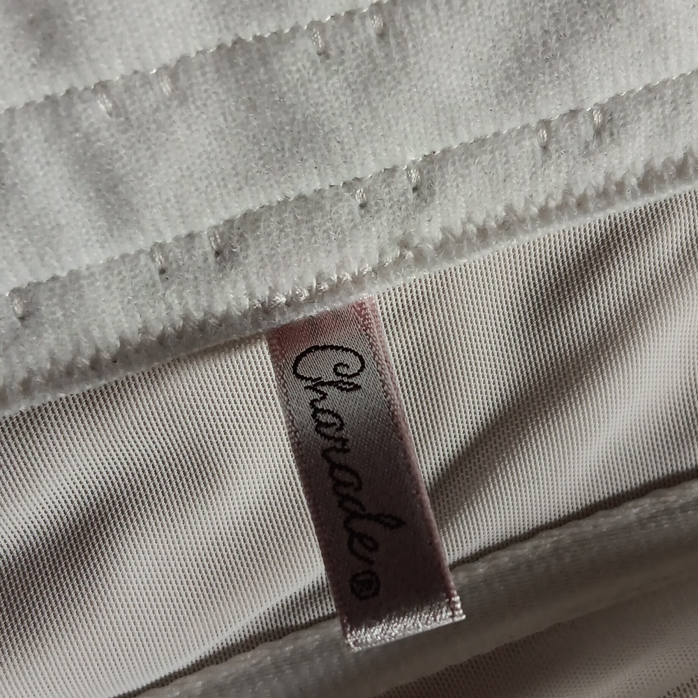 Corset - Picture 8 of 11